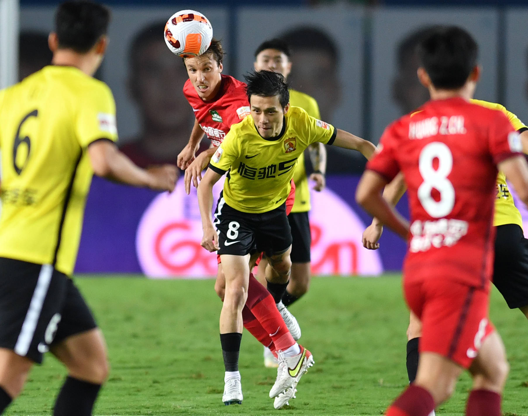 深圳佳兆业主场-击败河南嵩山龙门 深圳佳兆业主场-击败河南嵩山龙门