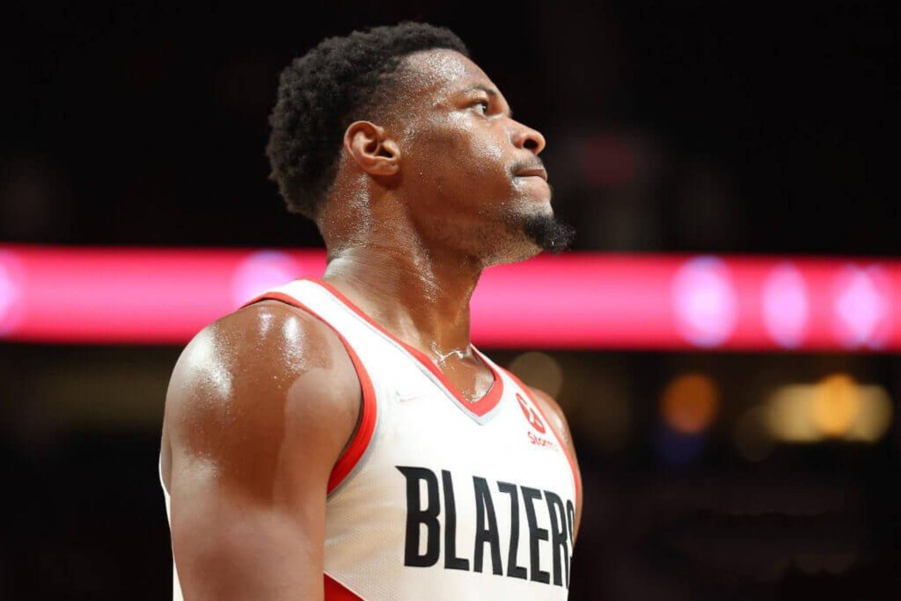 关于尼克斯新秀表现抢眼，被誉为未来之星的信息