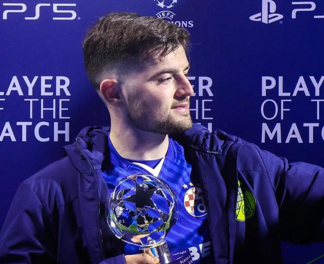 包含萨格勒布迪纳摩球员备战克罗地亚杯赛,争夺冠军的词条 包含萨格勒布迪纳摩球员备战克罗地亚杯赛,争夺冠军的词条