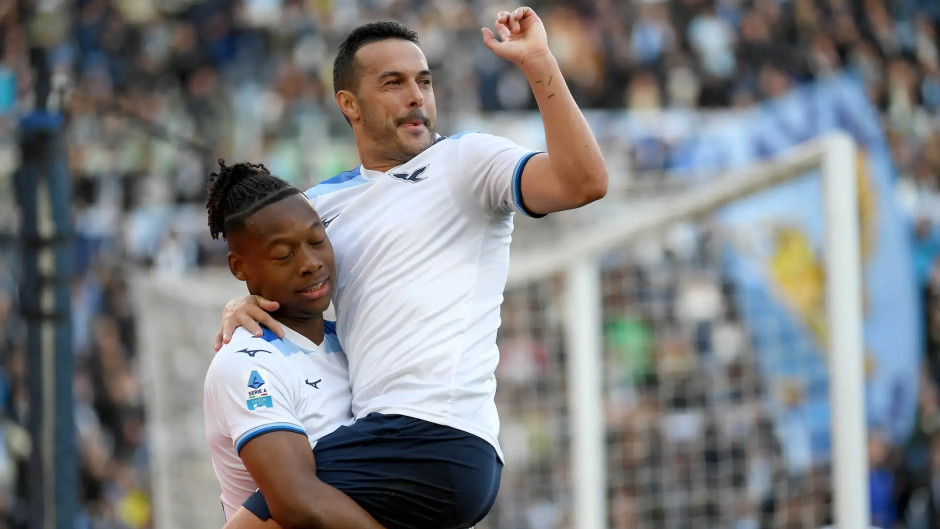 包含帕尔玛客场逼平维罗纳，保级形势稍显乐观的词条