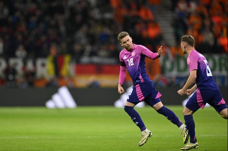 包含荷兰抢先出线!梅开二度领跑小组的词条 包含荷兰抢先出线!梅开二度领跑小组的词条