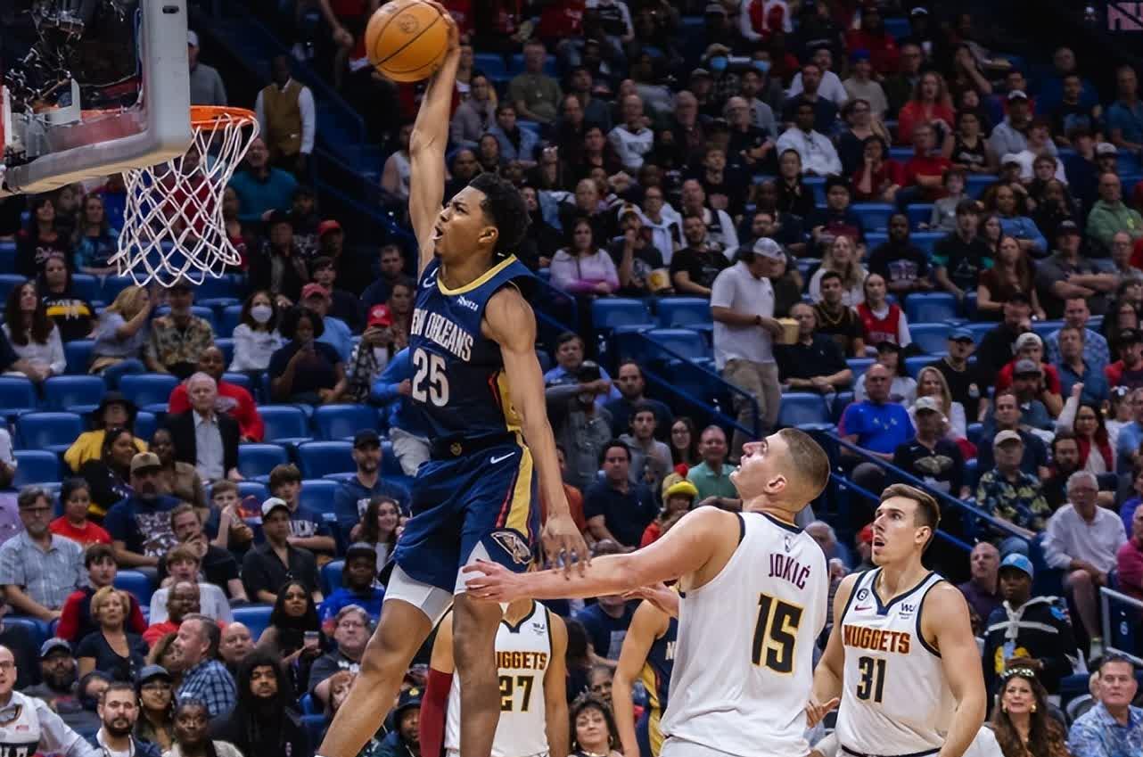 国王主场逆转掘金，霍尔姆斯绝杀为球队拔得头筹