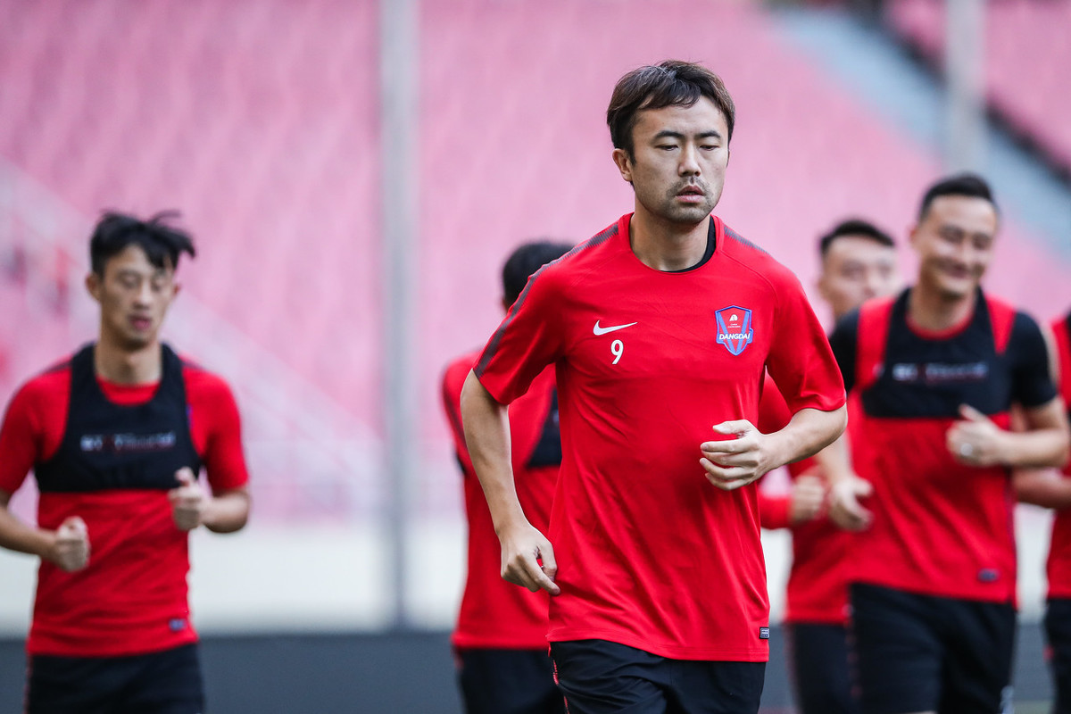 谢菲联客场平局,继续稳健表现 谢菲联客场平局,继续稳健表现