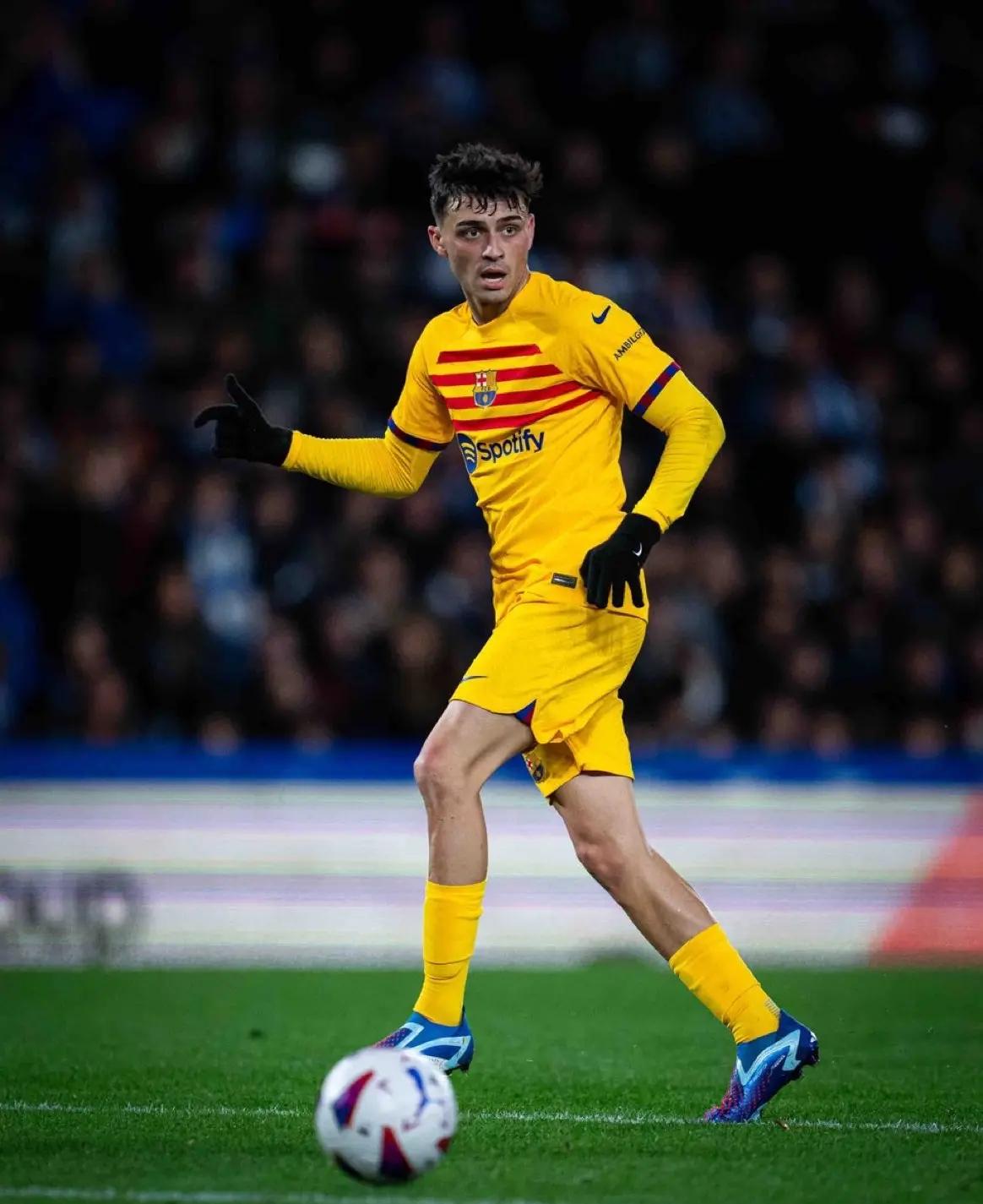 曼联在找客场-落后，被巴萨羞辱