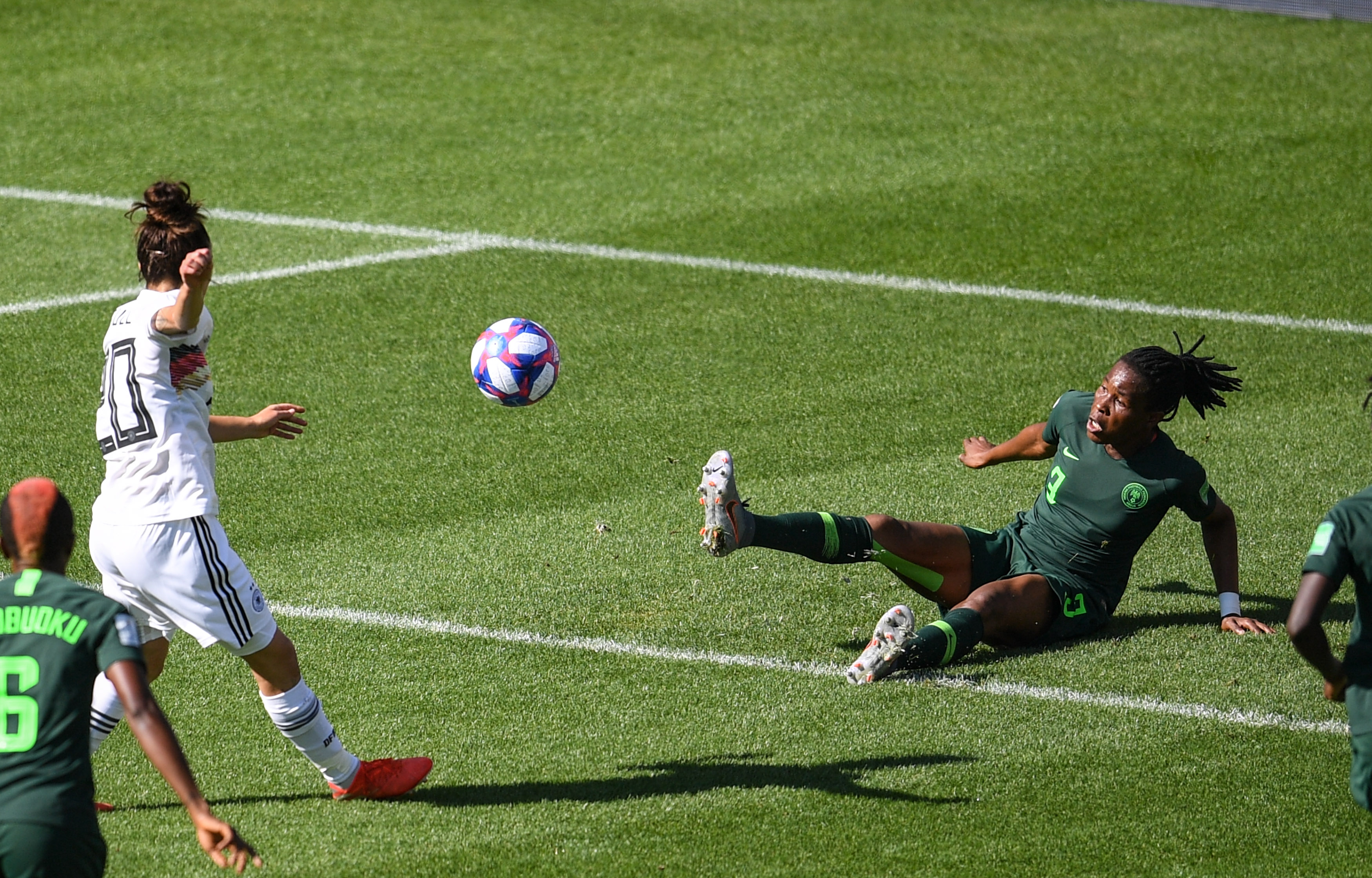 法国队首战大胜尼日利亚的精彩战绩 法国队首战大胜尼日利亚的精彩战绩