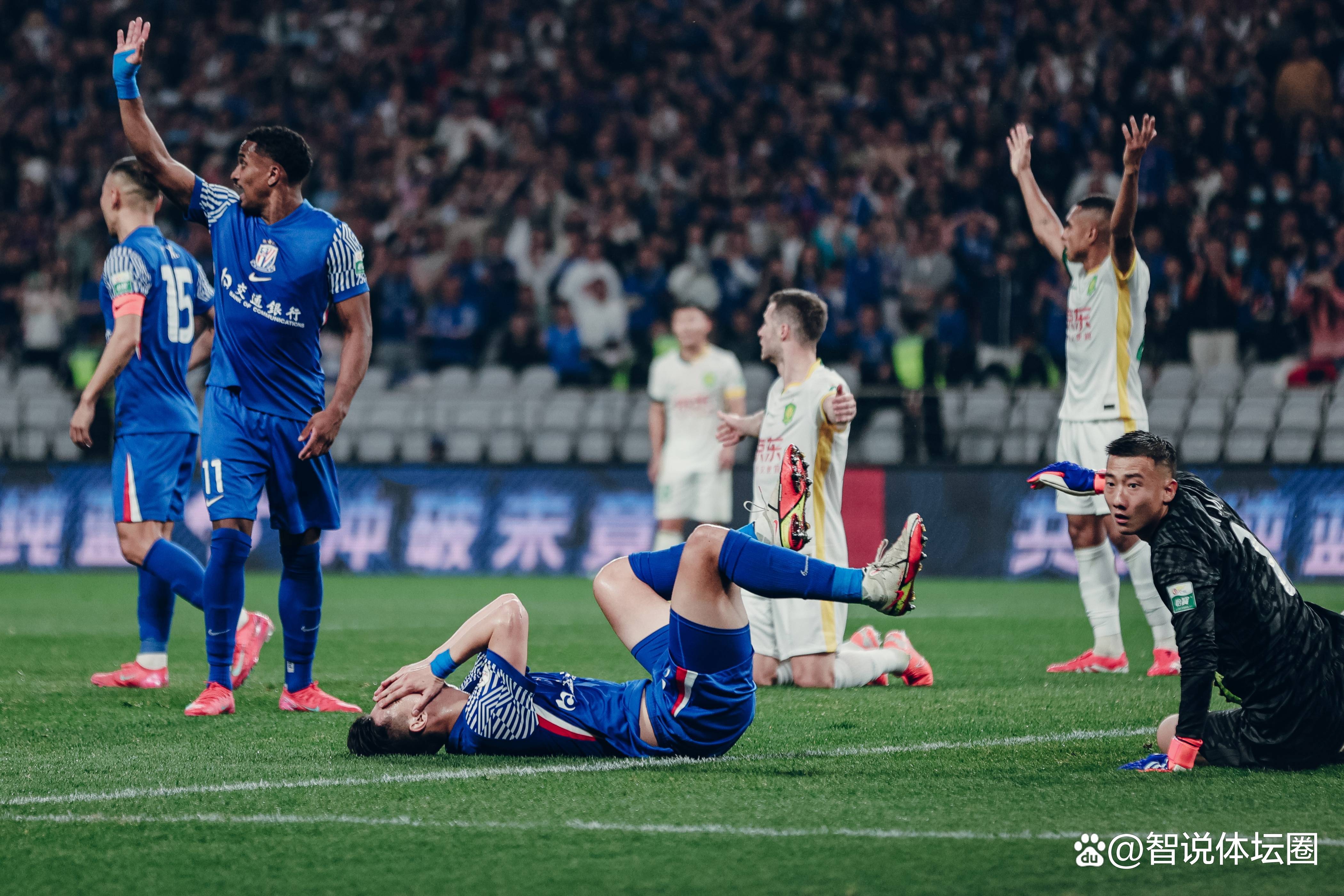 枪手主帅遭遇质疑，球队战绩惨淡