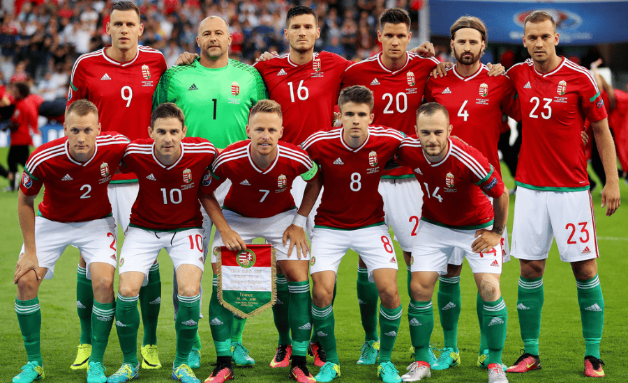 欧洲足球盛事赛况分析,球队对决激烈 欧洲足球盛事赛况分析,球队对决激烈