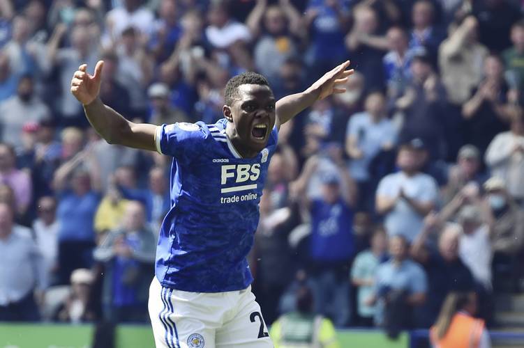 西汉姆联主场逆转埃弗顿,保住领先优势 西汉姆联主场逆转埃弗顿,保住领先优势