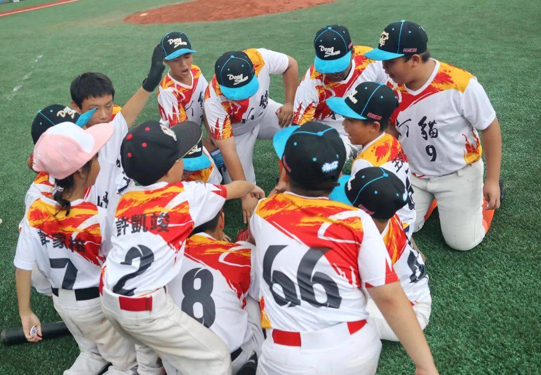 运动员们通过激烈角逐向世界展示自己的价值 运动员们通过激烈角逐向世界展示自己的价值