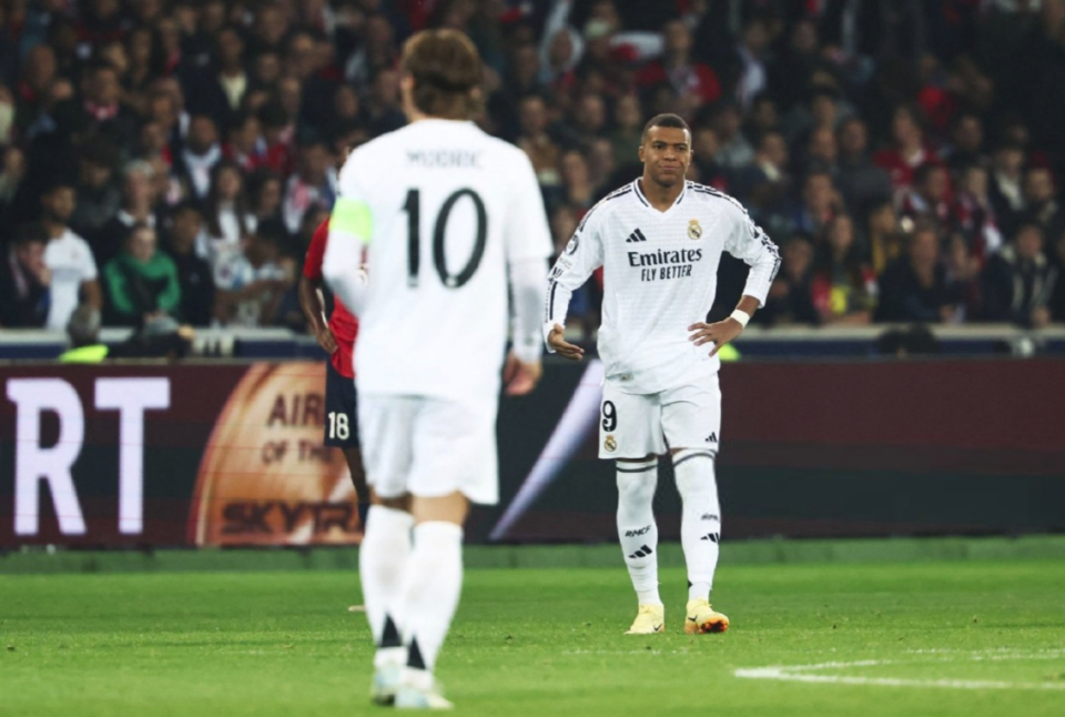 瓦伦西亚惨败，遗憾离开欧冠赛场的简单介绍