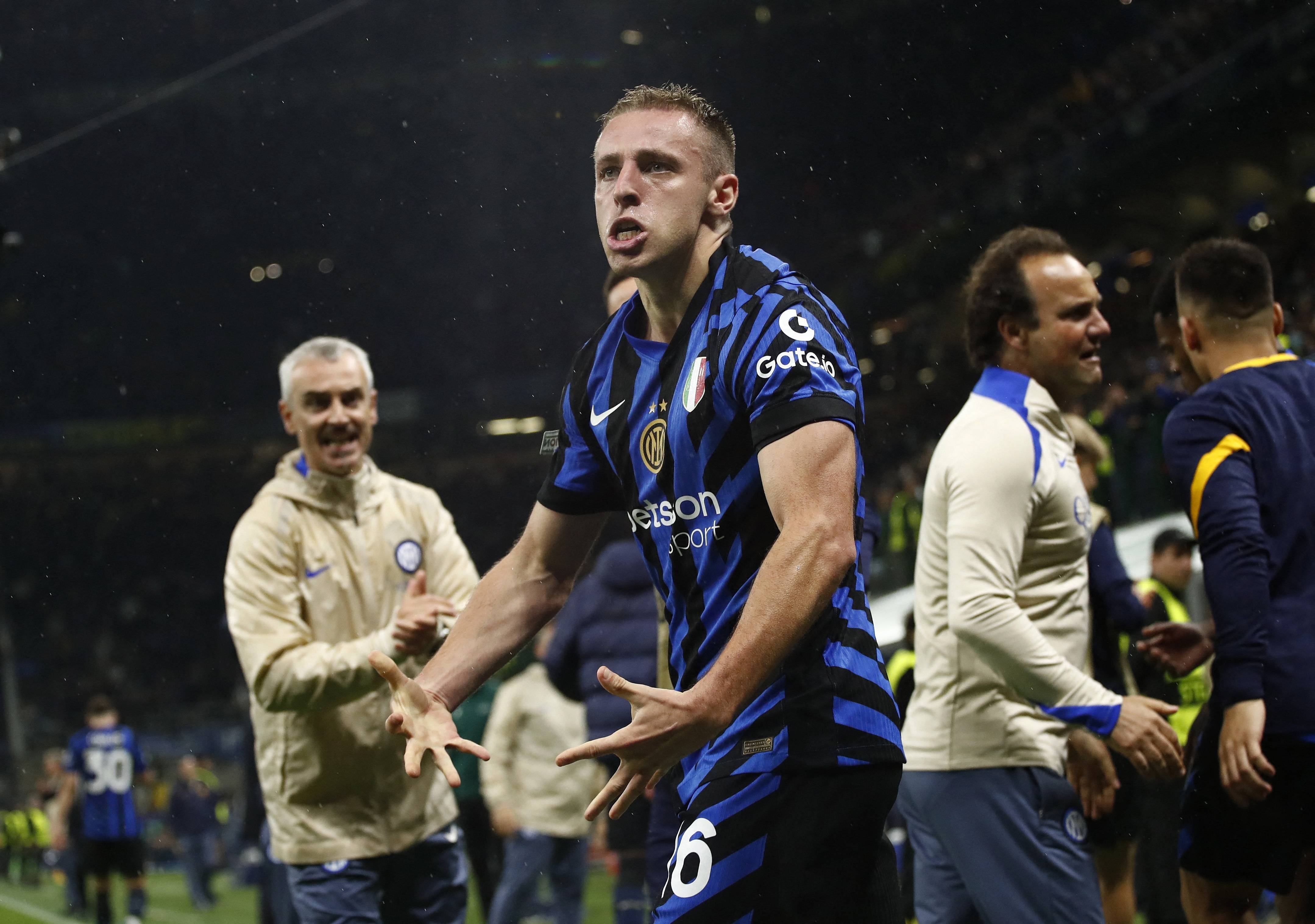 关于国米中场稳固表现，助球队保持不败的信息