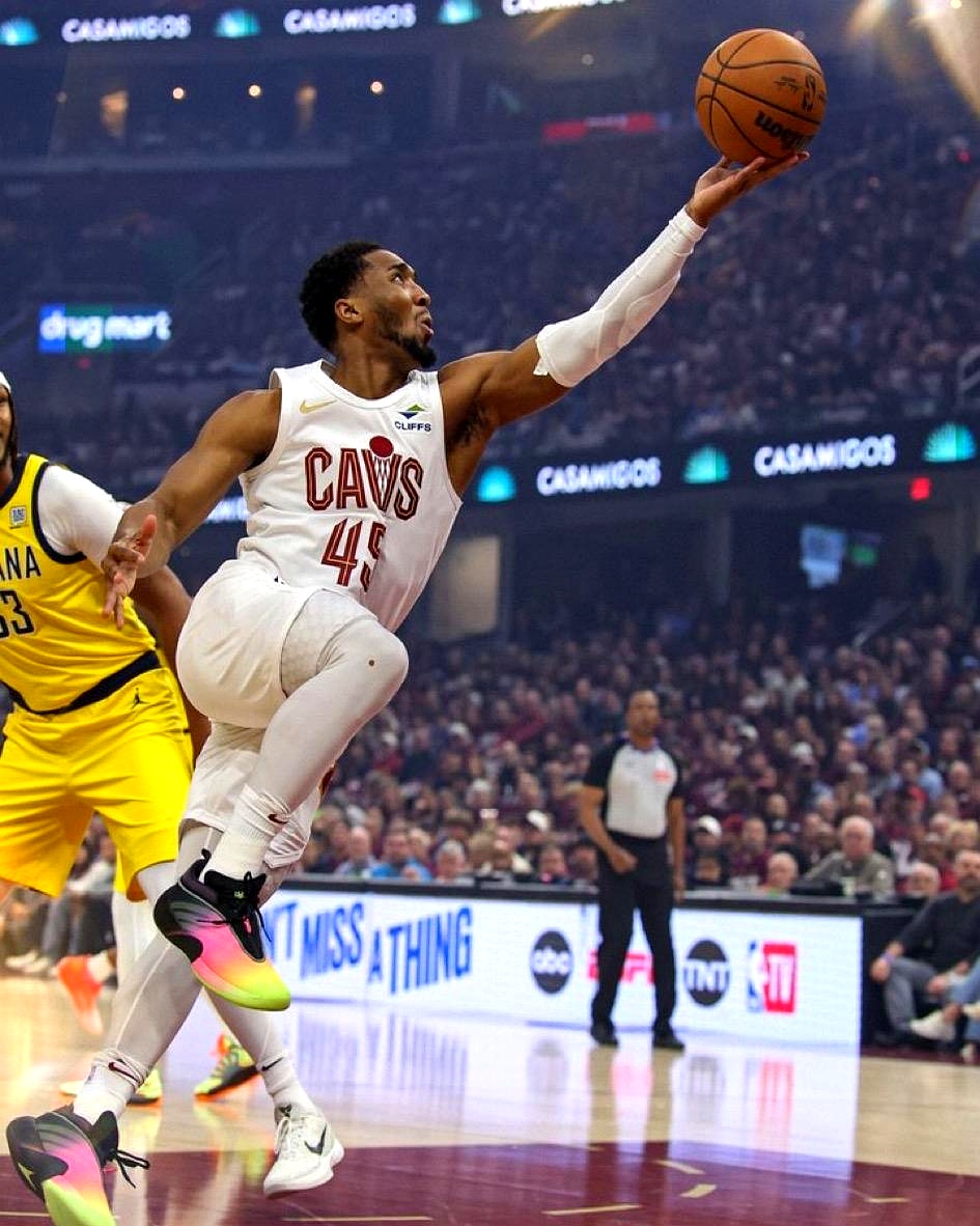 骑士队新秀表现耀眼,球队士气大增备战下场比赛的简单介绍 骑士队新秀表现耀眼,球队士气大增备战下场比赛的简单介绍