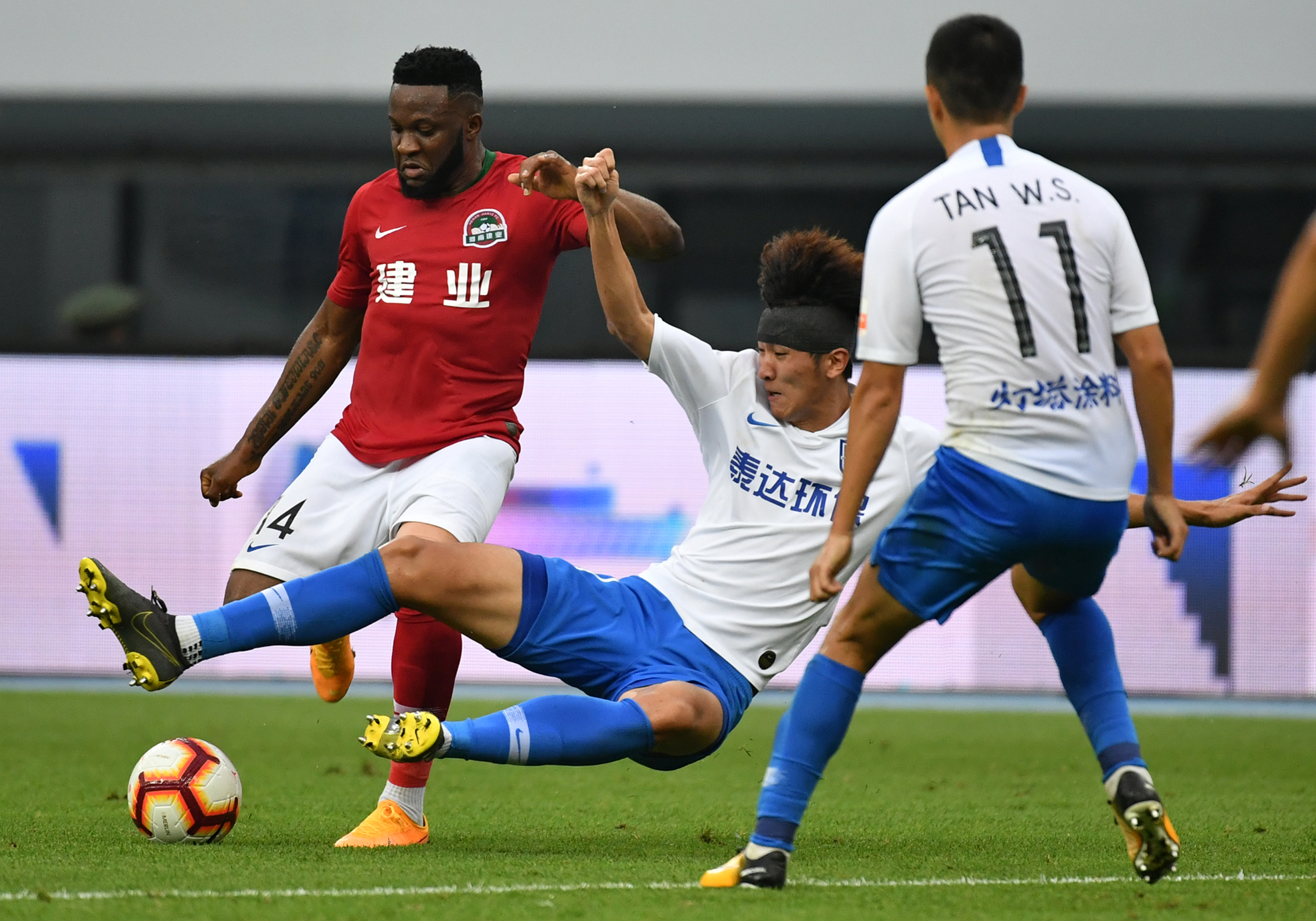 天津泰达客场挑战广州恒大，硬仗在即