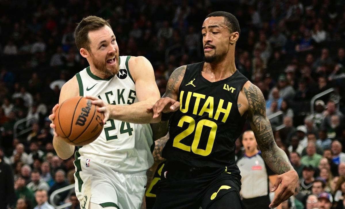 雄鹿主场大胜爵士，获得关键胜利