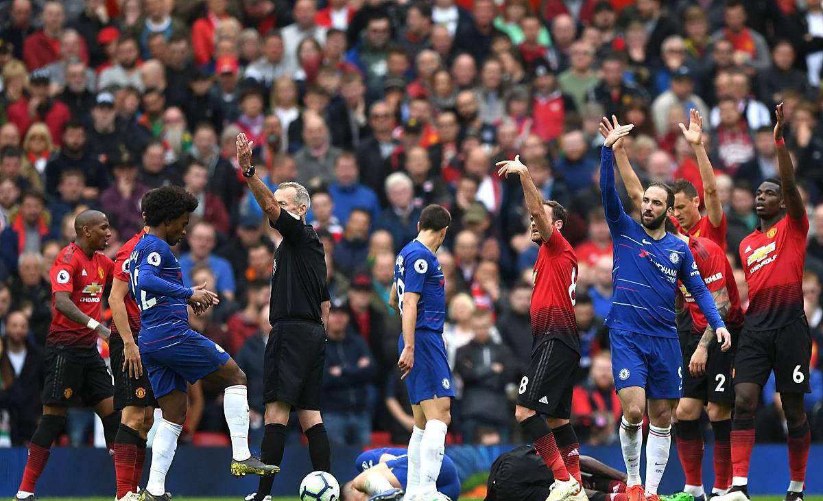 曼联连续两场不败，成绩稳定