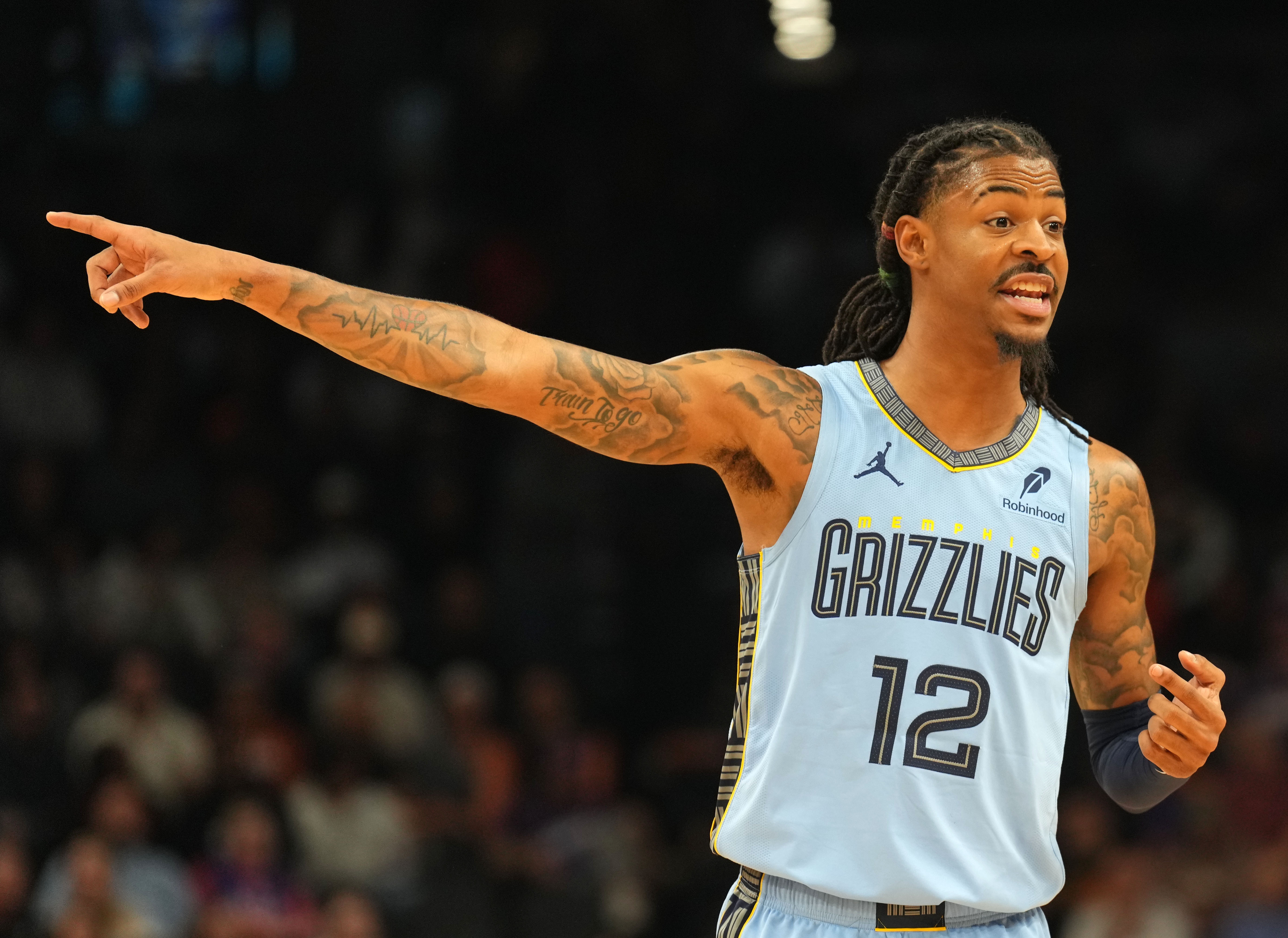 太阳再度战胜灰熊,系列赛领先 太阳再度战胜灰熊,系列赛领先