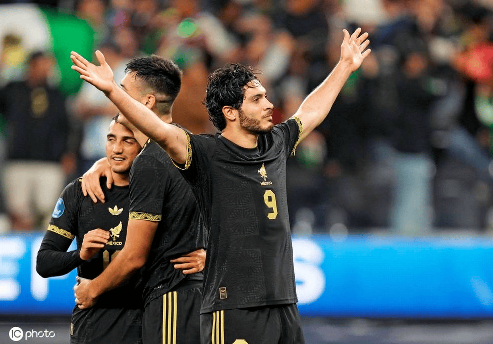 墨西哥队在美洲锦标赛中勇夺冠军