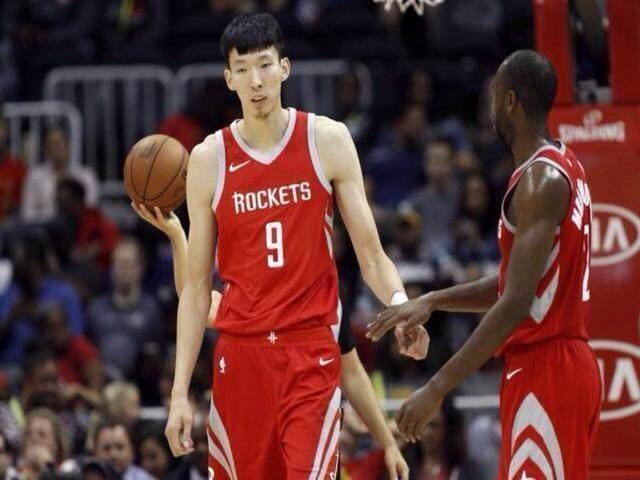 新疆队鏖战灰熊，周琦关键制胜的简单介绍