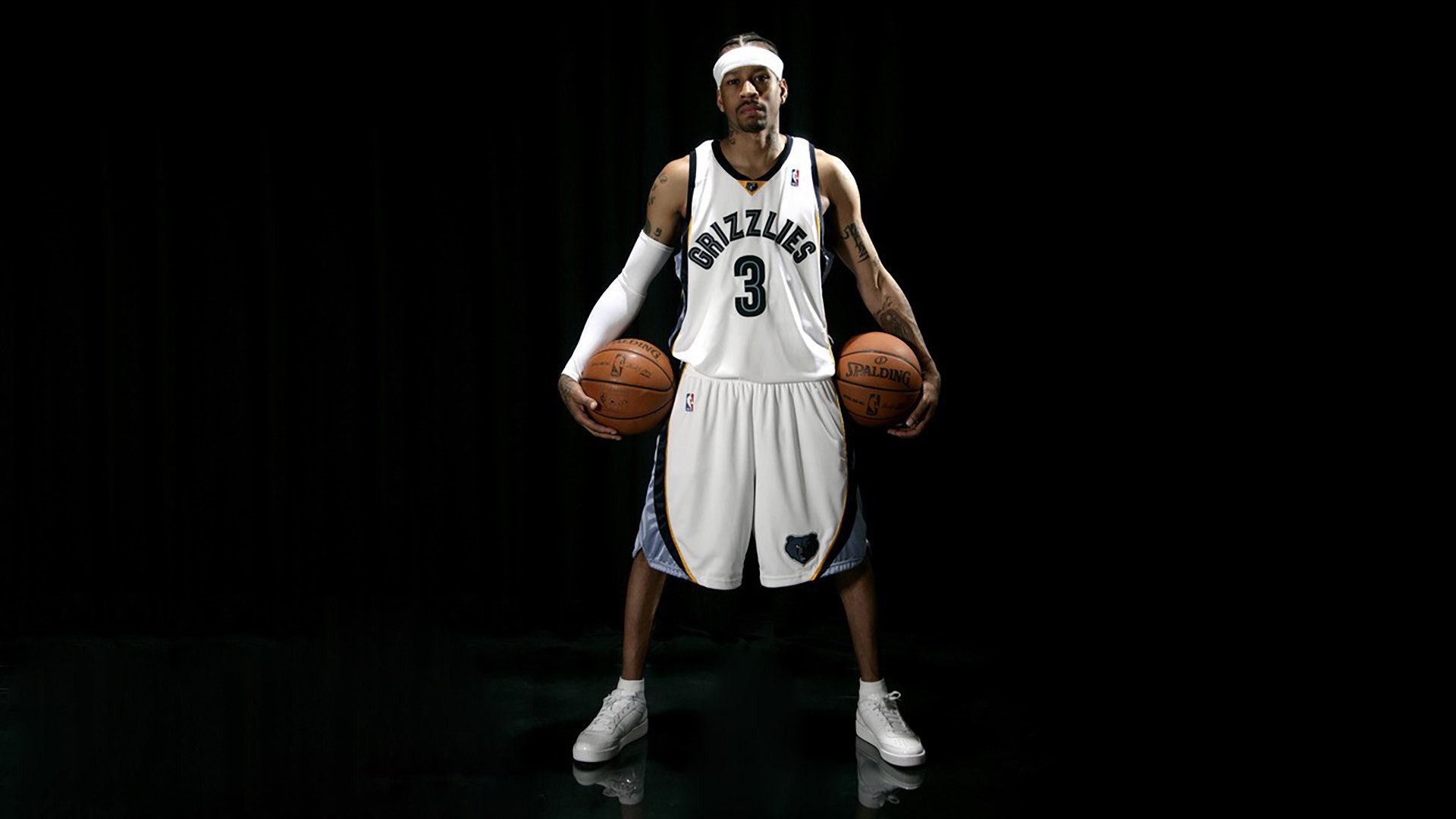 当福克斯化身星际侵略者，数据核爆之夜，湖人为何能借刀斩落鹈鹕？